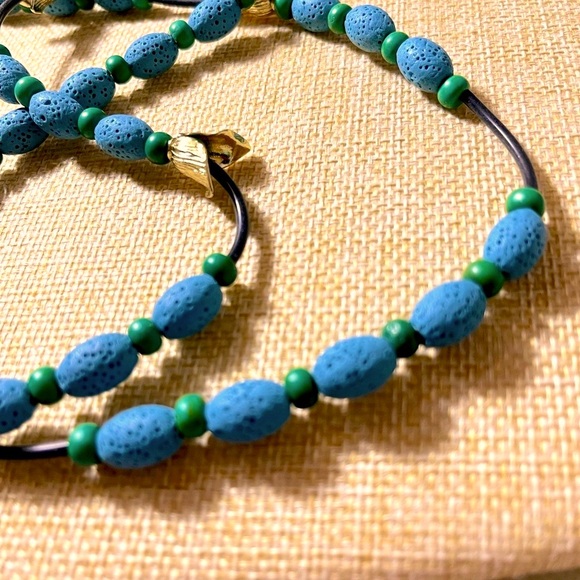 Gold Petals Green Turquoise Blue Lava Necklace - Picture 5 of 5